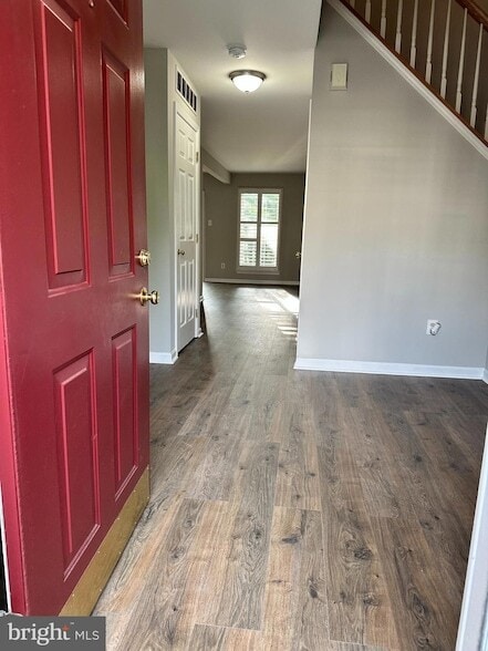 Photo - 155 Weybridge Dr