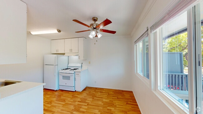 Building Photo - 1004 Ignacio Blvd Unit 52 Rental