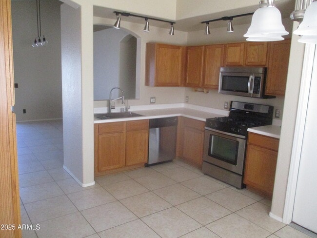 Photo - 16114 W Jackson St