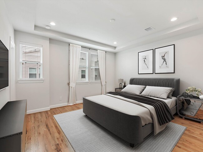 Building Photo - 2727 Clinton Dr