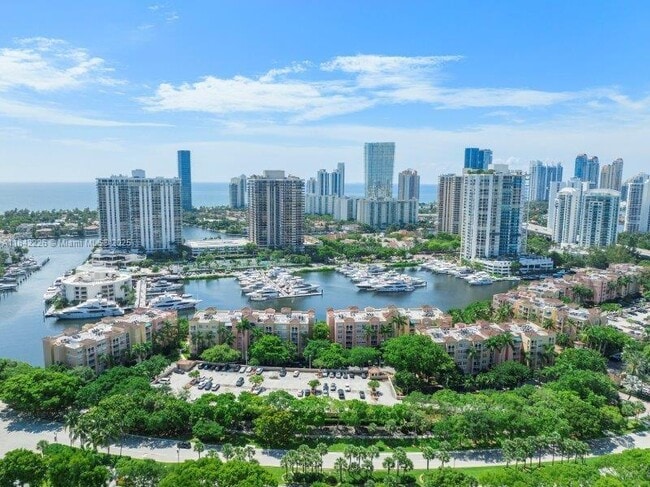 Building Photo - 19999 E Country Club Dr Unit 1206