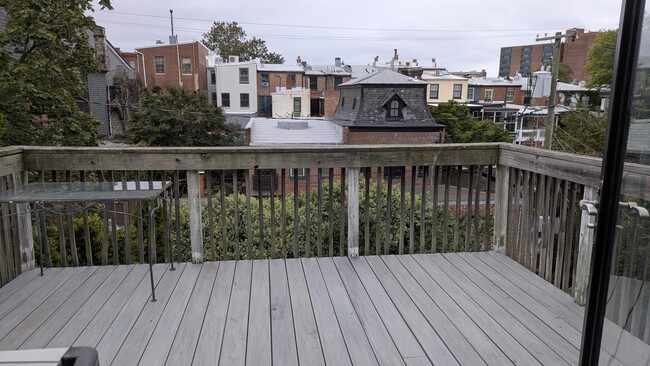 Building Photo - 1410 Park Ave Unit 3rd Floor Rental