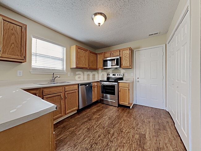 Photo - 11946 Sapling Cir