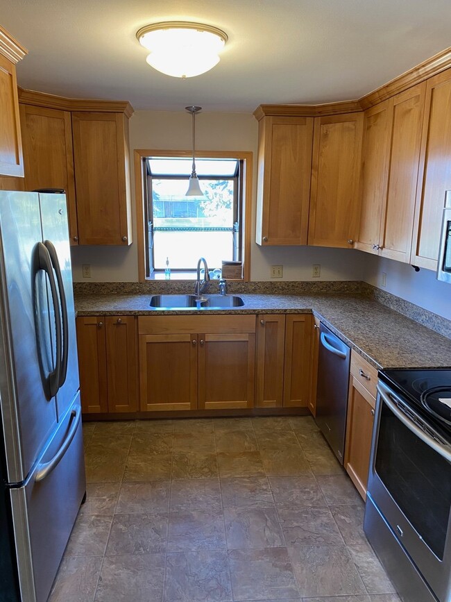 Photo - 314 W 12th Ave