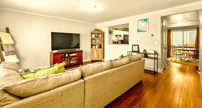 Photo - 4721 S Falkirk Dr