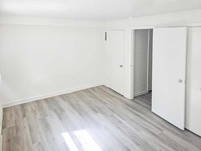 2524 Noel St Unit 2524-A Noel St