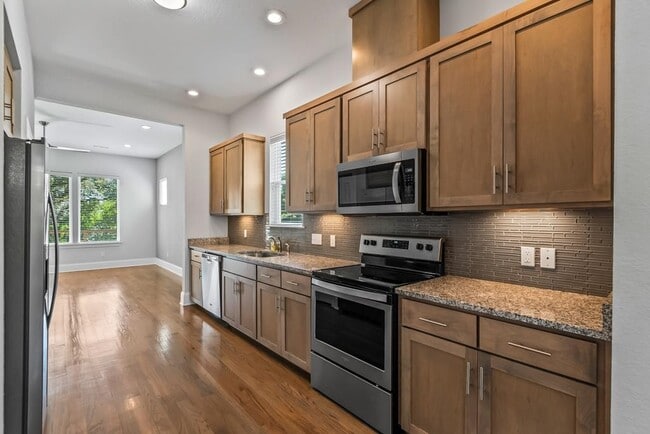 Photo - 1701 Metropolitan Blvd