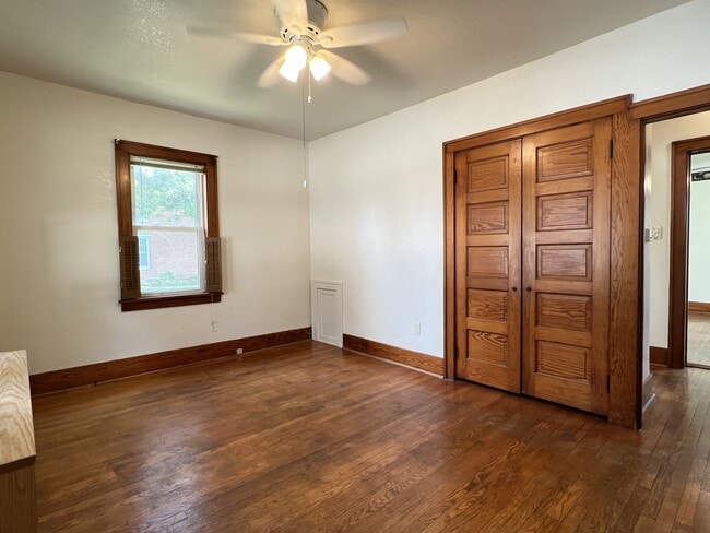 Photo - 1550 W 3rd St Unit 1