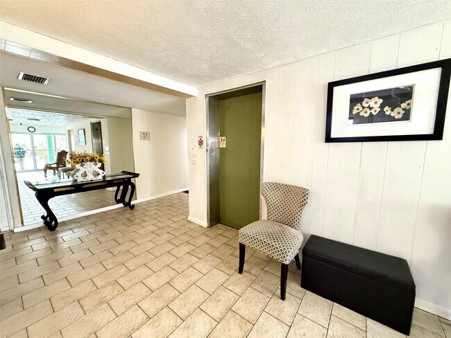 Photo - 4821 NW 22nd Ct Unit 211