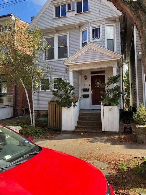 Building Photo - 219 Dwight St Unit 2