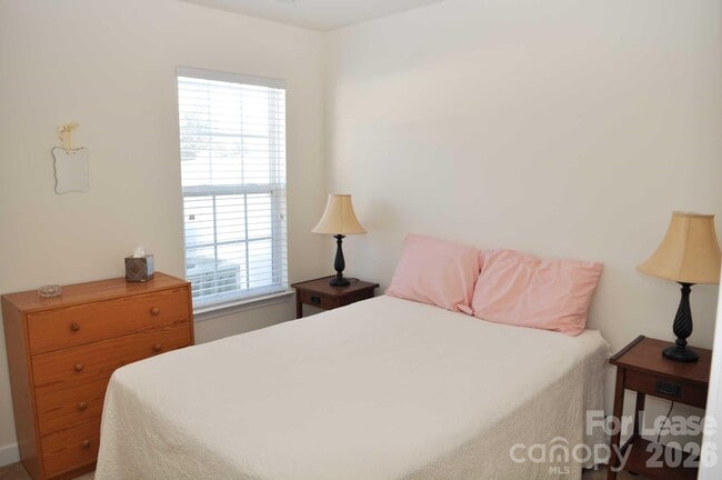 Photo - 1889 Sandal Brook Rd