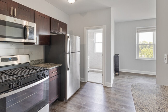 Photo - 1608 W Sherwin Ave Unit 608