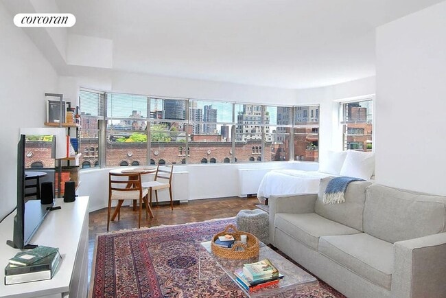 Photo - 230 E 79th St