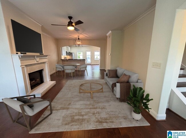 Building Photo - 962 Lennox Blvd Rental