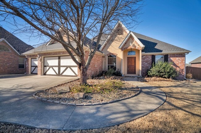 Photo - Executive Bentonville Home convenient to WM Home Office and more!