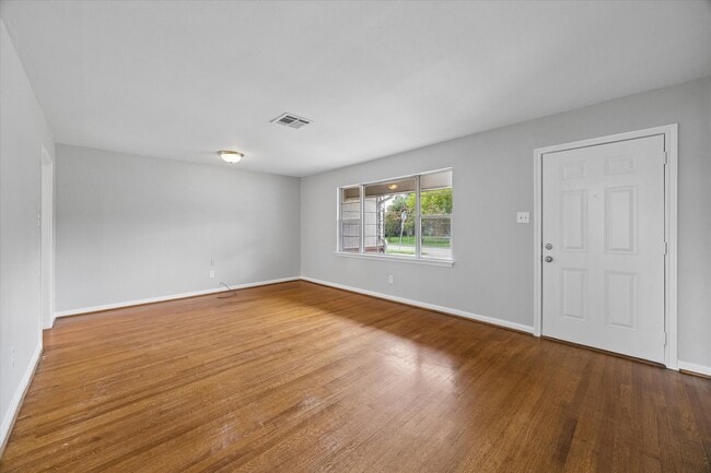 Photo - 8037 Longridge Dr