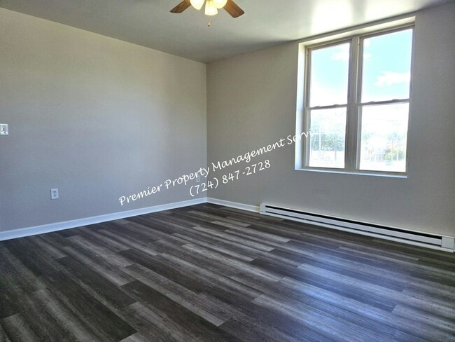 211 E Wallace Ave Unit 2