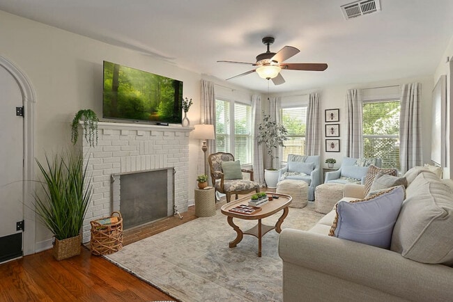 Photo - 712 Eagle Pass St Unit ID1071611P