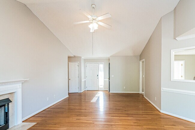 Photo - 1041 Blue River Farm Dr