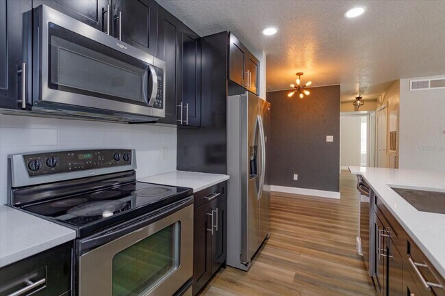 Photo - 2-Bedroom, 2-Bath Apartment – Prime Orlando Location! Unit A-101