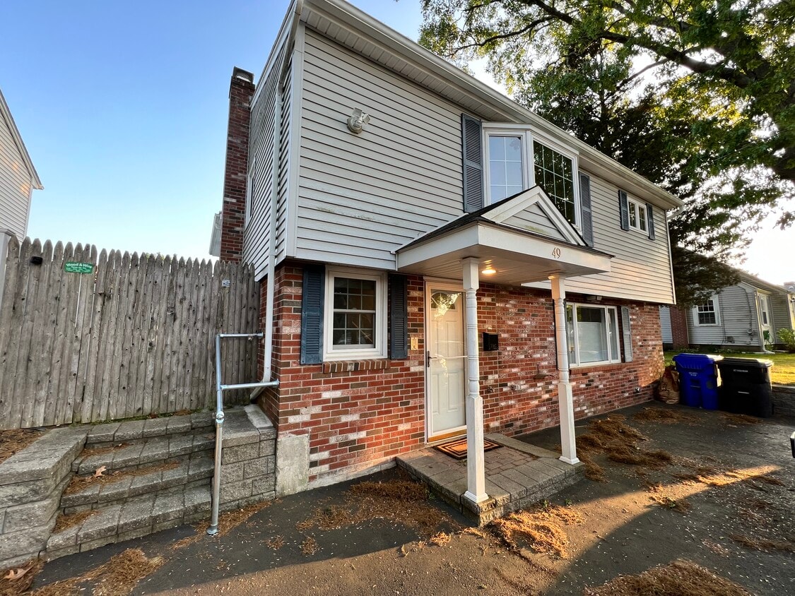 Photo - 49 Ramsay St (Riverside, RI)