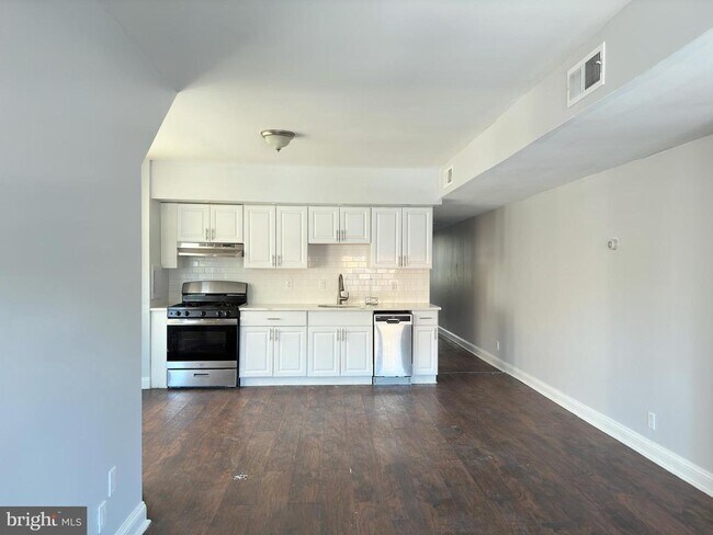 Photo - 5425 Christian St Unit 1ST