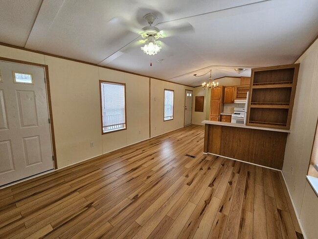 Photo - 32 Woodside Ln