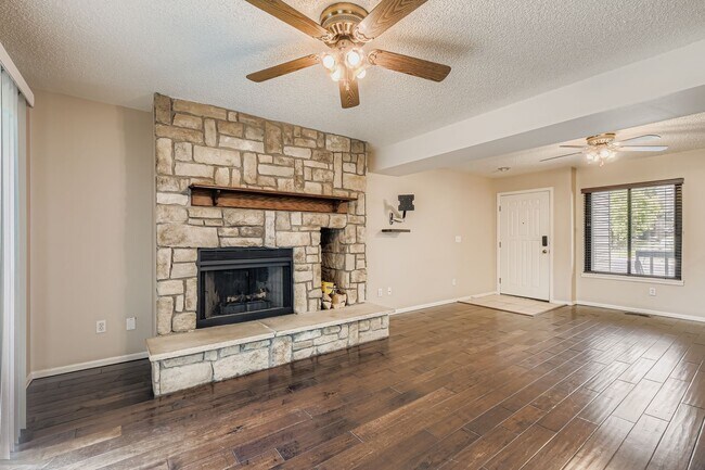 Photo - 953 Moorings Dr