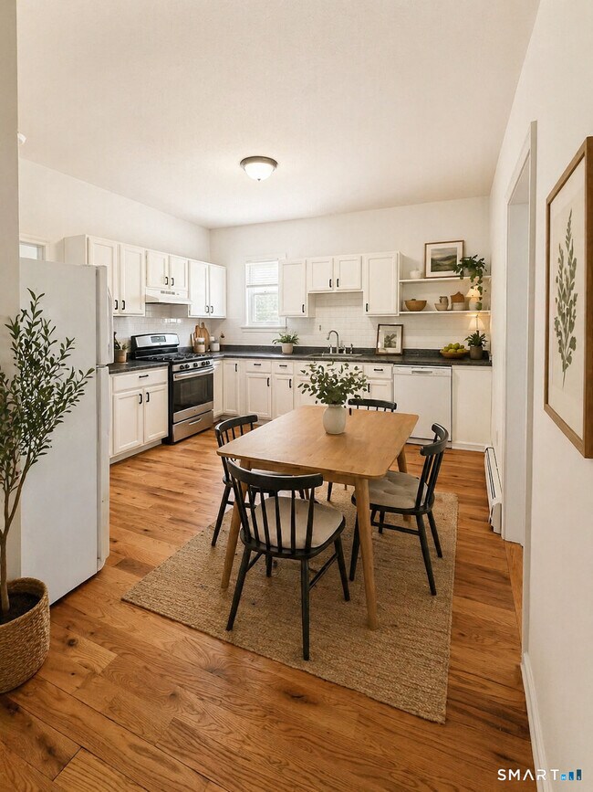 243 N Elm St Unit 3