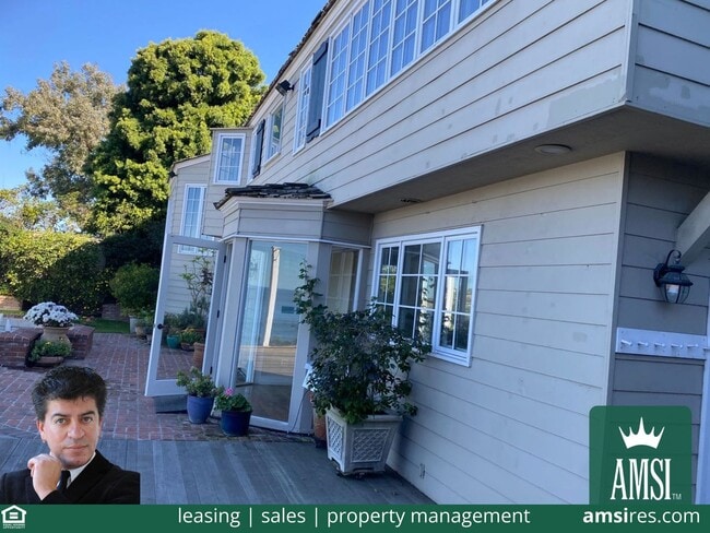 Building Photo - Amazing location in La Jolla for a big house. Gustavo Lopez AMSI