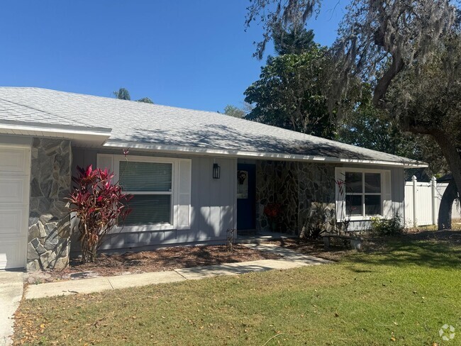 Building Photo - Charming 3-Bed, 2-Bath Home in a Tranquil ...