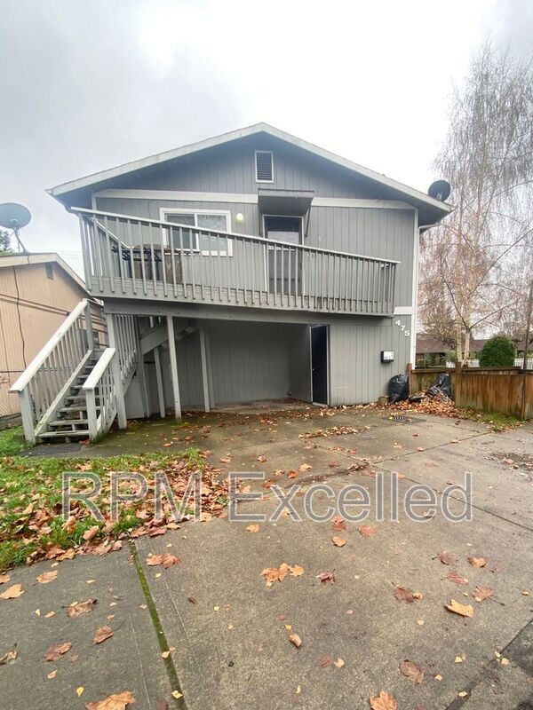 Building Photo - 475 Houser Way S Unit B