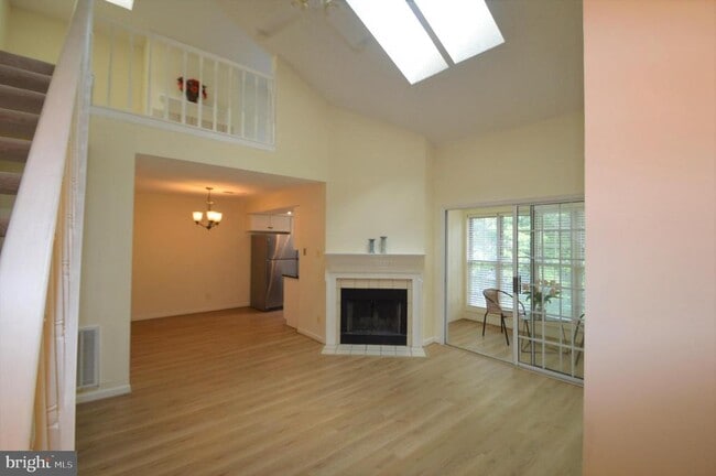 Building Photo - 12109 Green Ledge Ct Unit 301 Rental