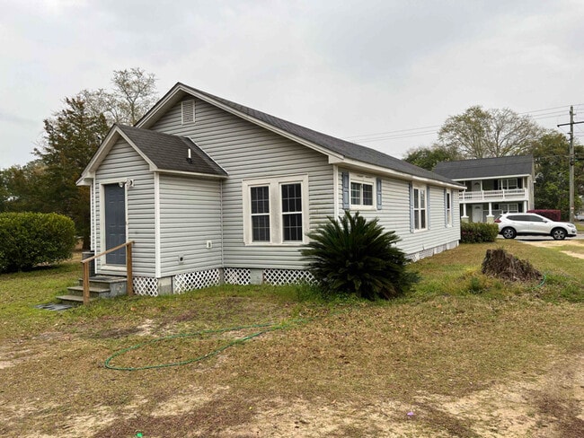 Photo - 118 S Tillman St