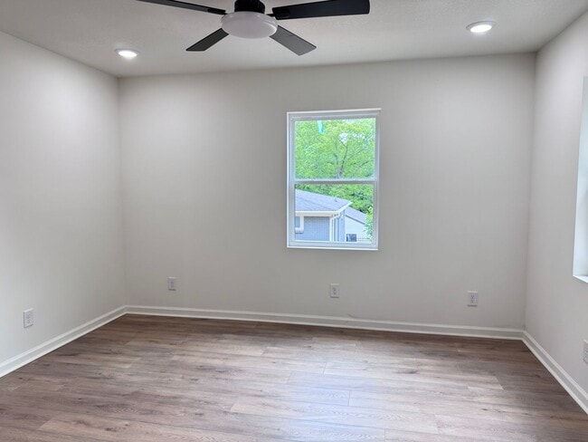 Photo - 19 Proctor Dr Unit 1