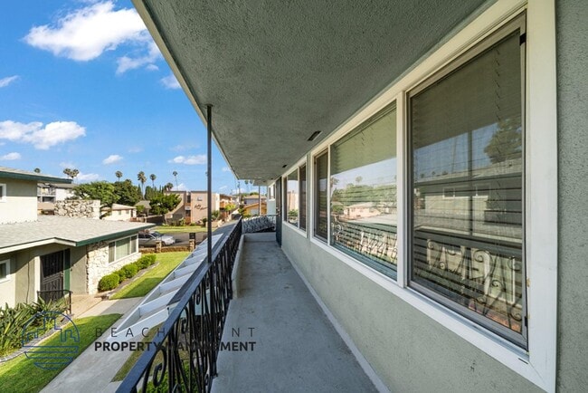 Photo - 636 E. 97th St.