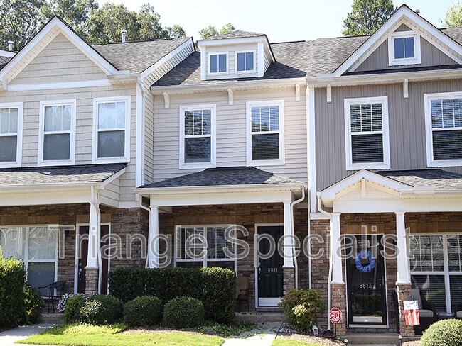 Building Photo - 8811 Orchard Grove Way