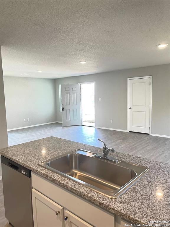 Photo - 10538 Varmus Dr