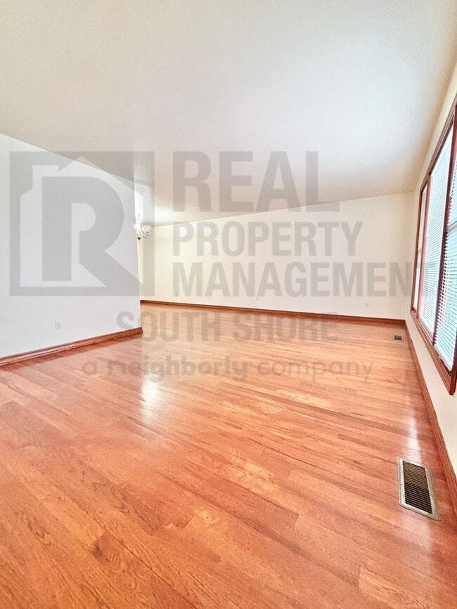 4217 Glen Oaks Dr