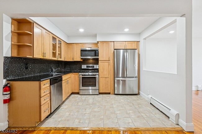 Photo - 89 Ferry St Apartment Unit 2