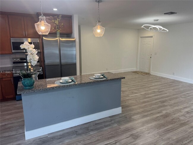 Photo - 5209 NW 18th St Unidad 3E