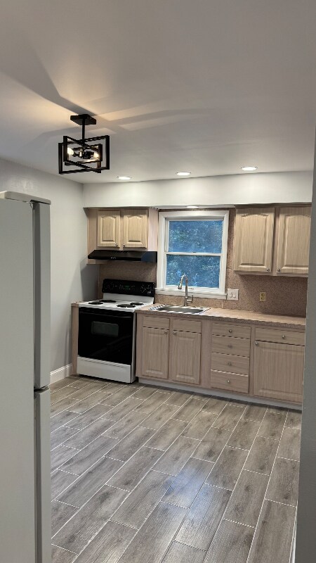 Photo - 137-139 E High St Unit 137 2nd FL