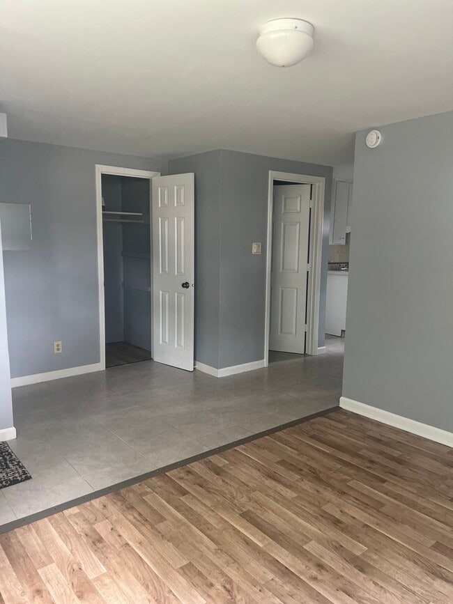 Photo - 2622 Hanson St