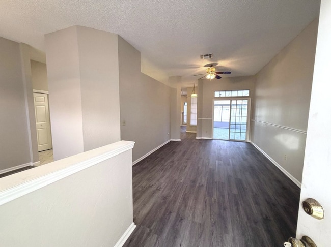 Photo - 1930 Hollington Dr