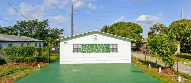 3917 Windsor Ave Unit B