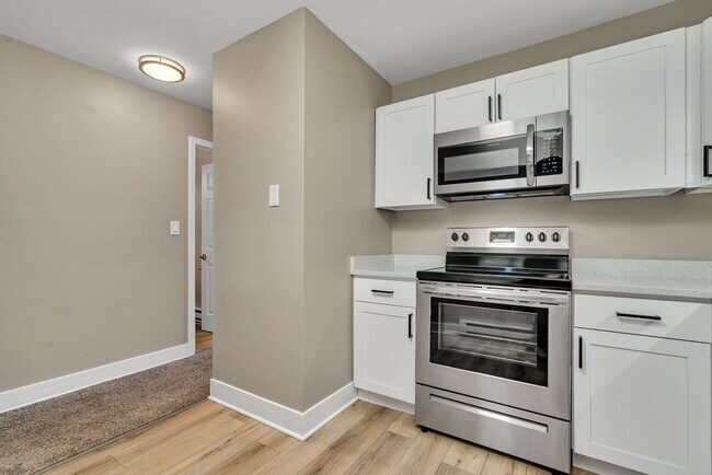 Photo - Iron Gate Apartments