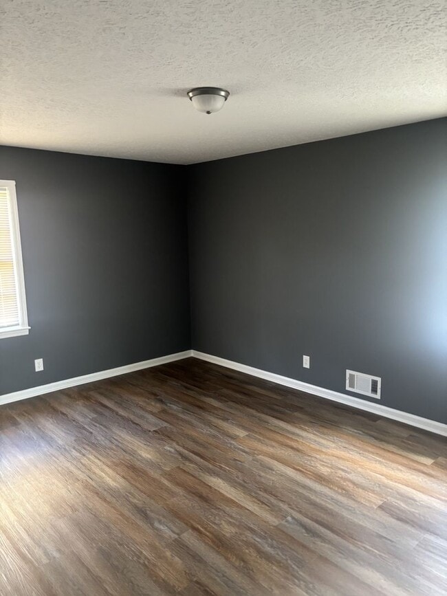 Photo - 116 Crestview Dr