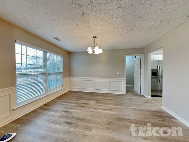 Photo - 1049 Octavia Ct