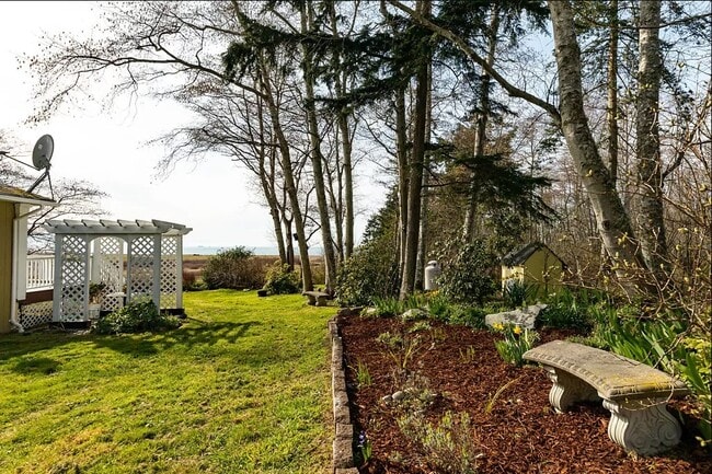 Photo - 4265 Hollydale Ln