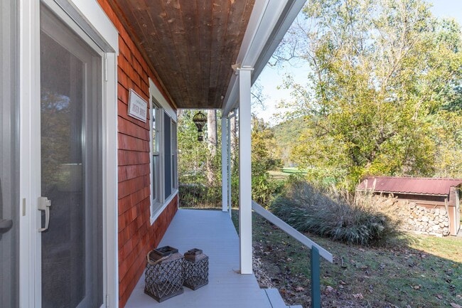 Photo - 1 bed, 1 bath River View Cottage in Charle...